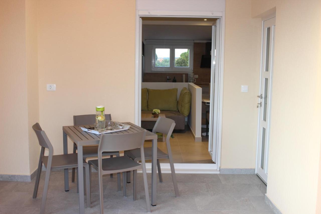 Apartments With A Parking Space Valbandon, Fazana - 7296 Stinjan Ngoại thất bức ảnh