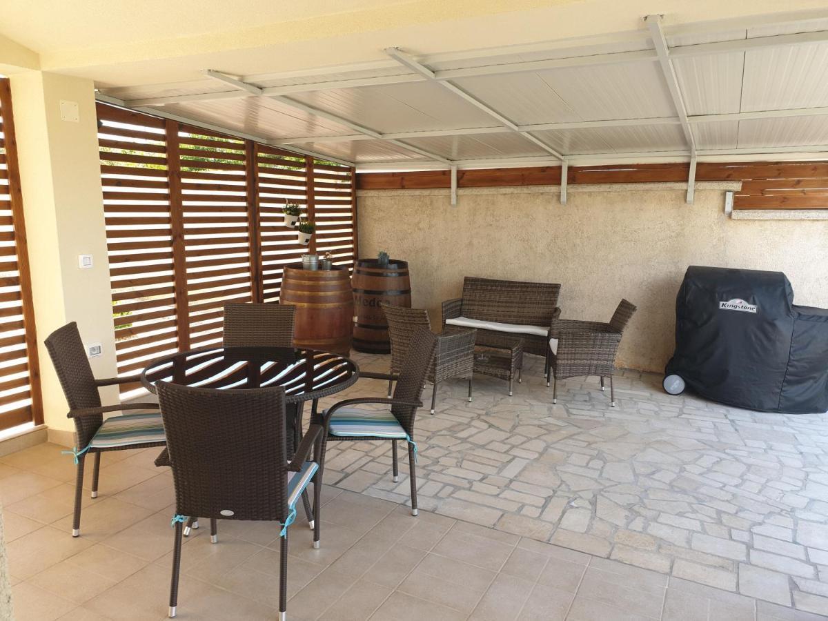 Apartments With A Parking Space Valbandon, Fazana - 7296 Stinjan Ngoại thất bức ảnh